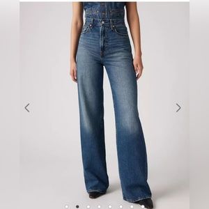 Levi’s Ribcage wide leg